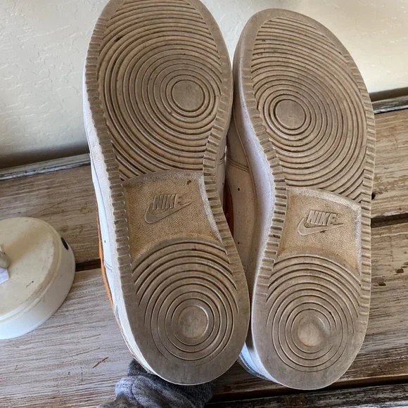 NIKE Court Vision Low Sneaker
WHITE AND CURRY - Picture 6 of 8